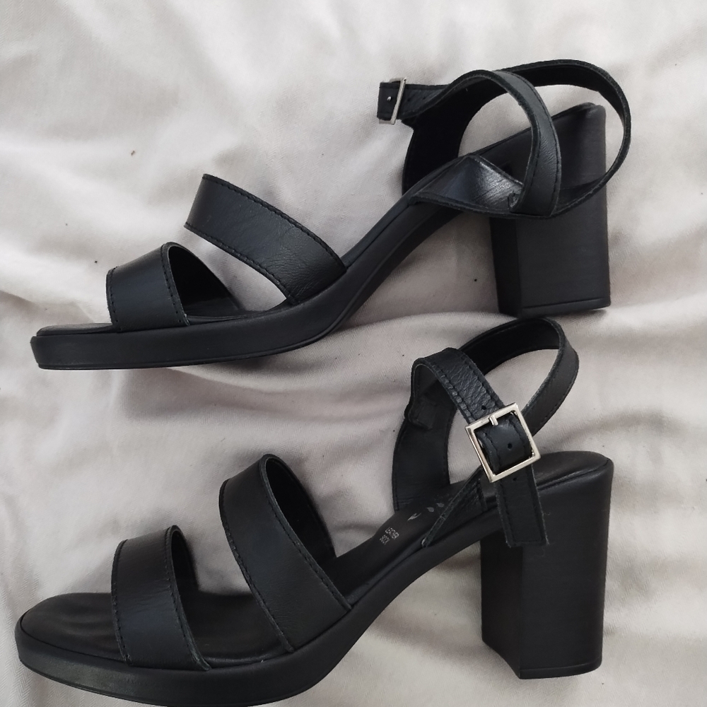 Elegant Black Women's Sandals